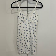 - Never Worn H&m Spring Dress With Spaghetti Straps, H&m Spring Dresses With Lace Trim, H&m White V-neck Mini Dress, White H&m Mini Dress For Summer, H&m White Mini Dress For Summer, White H&m Summer Mini Dress, H&m White Spring Dress, White Mini Dress H&m For Daywear, White Daytime Dress From H&m