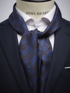 Men’s silk scarves – Paisley silk scarf.
This silk scarf in a paisley print is a perfect relaxed but stylish alternative to the tie. The silk scarf is the perfect choice if you want to add an extra dimension to your look. Our silk scarves for men is sewn and manufactured with great care with tradition and genuine craftmanship. Formal Paisley Print Silk Scarf, Elegant Blue Paisley Print Scarves, Formal Silk Scarf With Paisley Print, Elegant Silk Scarves With Paisley Print, Elegant Silk Scarf With Paisley Print, Classic Business Scarves, Elegant Silk Business Scarves, Classic Business Scarves With Ties, Elegant Silk Scarves For Business