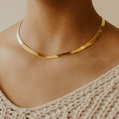 A sleek and shiny snake chain that you just can't take your eyes off of. A new staple in your chain and layering collection. Gold Minimalist Jewelry, Gold Vermeil Jewelry, Herringbone Necklace, Snake Chain Necklace, Silver Snake Chain, Minimal Jewelry, Vermeil Jewelry, Gold Necklace Designs, Gold Choker