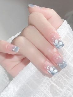 Floral Nail Designs, Fancy Nails Designs, Colorful Nails, Her Nails, Pretty Nail Art Designs, Blue Nail, Trendy Nail Art, Pretty Nail Art, Elegant Nails