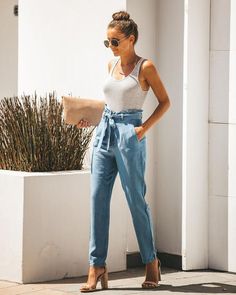 Tie Jeans Outfit, Casual Jeans Outfit Summer, Tie Jeans, Jeans Heels Outfit, Tie Pants, Jeans Outfit Women, Jeans Outfit Casual, Summer Work Outfits, Boring Clothes