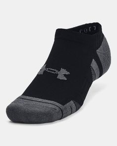 Durable material wicks sweat & dries really fast|New Locked-In Fit design keeps sock securely on heel for an adjustment-free fit|Medium cushioning throughout foot for comfort & protection|Mesh panels on top of foot for added breathability|Built-in arch support helps reduce foot fatigue Functional Training Socks With Arch Support, Athleisure Running Socks Fade-resistant, Athleisure Fade-resistant Socks For Running, Fade-resistant Athleisure Running Socks, Athleisure Training Socks With Arch Support, Sporty Go-dry Socks For Workout, Sporty Go-dry Socks For The Gym, Sporty Sweat-resistant Gym Socks, Moisture-wicking Athleisure Training Socks