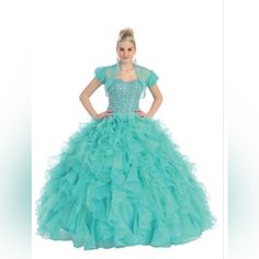 Beautiful Dress 15 Party Ideas Quinceanera, 15 Party Ideas, Masquerade Ball Gowns, Sweet 15 Party Ideas Quinceanera, Sweet 15 Party Ideas, Tulle Crafts, Metallic Prom Dresses, Heart Wedding Cakes, Tiered Tulle Skirt