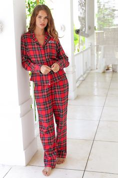 "Need it SOONER than the Estimated Arrival? It's POSSIBLE, please contact us! 🌸 Matching Christmas Flannel PJs.  Browse our full collection: https://www.etsy.com/shop/SSweddings This luxurious Flannel PJ set feels super soft next to your skin and puts you at ease. A button up design cuddles and comforts you to give it the conservative appeal!  - Comes with a Peter Pan collar, just so cute! - One pocket for convenience on the shirt of the PJ and two pockets in the bottoms. -Tightly woven flannel Monogrammed Christmas Pajamas, Christmas Monogram Shirt, Mens Christmas Pajamas, Mens Flannel Pajamas, Flannel Pjs, Womens Christmas Pajamas, Matching Christmas Pajamas, Flannel Pajama Sets, Flannel Pants