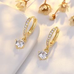 Fashion Element: Love Heart/Heart Shape Style: Fashion OL Diamond Huggie Earrings, Flower Ear, Zircon Earrings, Indian Jewelry Sets, Zirconia Earrings, Huggie Earrings, Rhinestone Earrings, Watch Necklace, Huggies Earrings