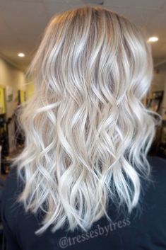 Best Platinum Blonde Hair Colors In 2022 ★ Platinum Blonde Hair Color, Blonde Curly Hair, Platinum Hair, Blonde Hair Shades, White Blonde, Hair Flip, Hair Shades, Platinum Blonde Hair, Hair Envy