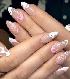 Almond Nails Ideas Halloween, Nails Almond Shape Halloween, Nail Inspo Almond Halloween, Holloween Nails Almond, Fall Halloween Nails Almond, Pink White Halloween Nails, Spooky Nail Designs Almond, Cute Halloween Almond Nails, Halloween Nail Ideas Almond