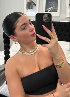 Mommy Hairstyles, Looks Kylie Jenner, Classy Makeup, Chic Makeup, Hairstyles For Layered Hair, Beautiful Eye Makeup, Diy Bracelet Designs, Beauty Goals