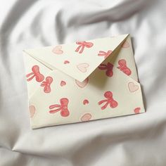 letter Diy Letter Ideas Paper, Creative Love Letter Ideas Diy, Cute Letter Doodles, Cute Envelope Design, Cute Love Letter Ideas, Aesthetic Letter Ideas, Love Letter Art, Envelope Aesthetic, Love Letter Ideas