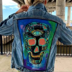 Enlightened Skull Sean K Beagan X Levis Size S Brand New Levi’s Jacket W Tags, Only Worn To Model The Jacket In The Above Photos. Hand Painted Artwork! Price Breakdown $100 - New Levi’s Jacket With Tags $80 - Sweet Skull Artwork Painted With A Blend Of Fabric Paint And Acrylic Paint. Fur Lined Denim Jacket, Jean Jacket Patches, Levis Jean Jacket, I Am Confident, Levi Denim Jacket, Demin Jacket, Boyfriend Jacket, Denim And Diamonds, Painted Denim Jacket