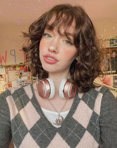 Short Bob Hair, Short Brown Hair, Short Curly Haircuts, Haircuts For Wavy Hair, Haircuts For Curly Hair, Curly Girl Hairstyles