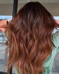 Caramel Copper Balayage Dark Brown, Cowboy Copper Hair Brunette Balayage, Cowboy Copper Hair Balayage, Cowboy Copper Balayage Brunette, Copper Blonde Balayage Brunettes, Cool Hair Color Ideas For Brunettes, Cowgirl Cooper, Cowboy Cooper, Cowboy Copper Balayage