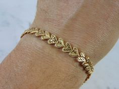 Funky Gold Bracelet, 10k Gold Jewelry, Mexican Gold Bracelets, Vintage Bracelets Gold, Gold Vintage Bracelet, Vintage Gold Jewelry, Good Jewelry, Vintage Gold Bracelet, Gold Heart Bracelet