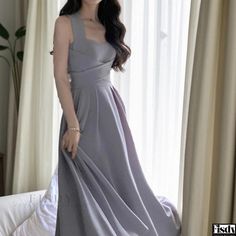 Fisdy - Elegante maxivestido blanco de tirantes cruzados y cuello halter Vestidos Casual, Midi Dresses For Women, Party Mode, Office Dresses For Women, Elegant Midi Dresses, Dress Women Elegant, Midi Dress Party, Vestidos Vintage, Halter Maxi Dresses