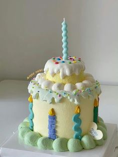 Candle Creative, Birthday Cake Decorating Ideas, Funny Birthday Cakes, Mini Cakes Birthday, Cake Decorating Ideas, A Birthday Cake, Simple Birthday, Creative Birthday Cakes, Creative Birthday