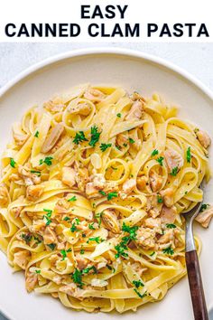 clam pasta Spaghetti Clam Sauce Recipe, Clams And Pasta Recipes, Pesto Clam Pasta, Pasta And Clams Recipe, Clams And Shrimp Pasta, Linguini With Clam Sauce Canned Clams, Clam Alfredo Pasta, Frozen Clam Recipes, Pasta With Clams Recipe