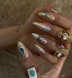 Middle Eastern Nails, Arabic Nails Design, Golden Hour Nails, Buddha Nails, Maximalist Nail Art, Ethereal Nails Acrylic, Maxamilist Nails, Greek Mythology Nails, Earth Tone Nails Designs