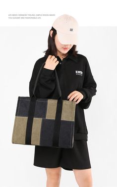 Simple Constract design canvas handbags. large inside section with a zipper pocket and two small open pockets. Crop Top Aesthetic, Handbags Large, Tøp Aesthetic, Aesthetic T Shirts, Chunky Sandals, Canvas Bags, Canvas Handbags, Flat Sneakers, Large Canvas