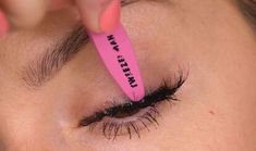 This is a guide to cutting false lashes for a more natural and professional result. Learn how to trim false lashes that are too long and apply them perfectly with this step-by-step tutorial. Tweezerman Tweezers, Nail Scissors, Eyelash Glue, Natural Lashes, False Lashes, Too Long