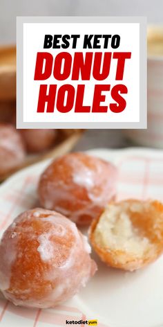 The BEST Keto Donut Holes that are an easy-to-make, extremely comforting sweet treat for your low carb diet! Sometimes you just want to bake something incredible. Those times, this is the recipe to go for. Donut Ball Recipe, Keto Donut Holes, Donut Balls, Low Carb Donut, Dolce Poche Calorie, Donut Hole Recipe, Keto Donuts, Desayuno Keto, Breakfast Low Carb