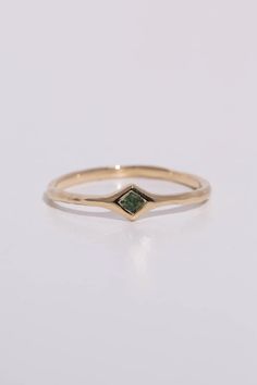 Radiance – Dear Survivor Unique Dainty Rings, Gemstone Settings, Princess Cut Ring, Green Rings, Square Stone, Unique Wedding Bands, Eye Makeup Art, Green Sapphire, Pretty Rings