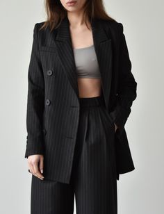 https://www.etsy.com/listing/1446151294/double-breasted-blazer-oversized-blazer Work Style Women Professional, Blazer For Women, Outfit Korean, Chic Blazer, Classic Trousers, High Waist Wide Leg Pants, Future Style, Oversize Women, Blazer Designs