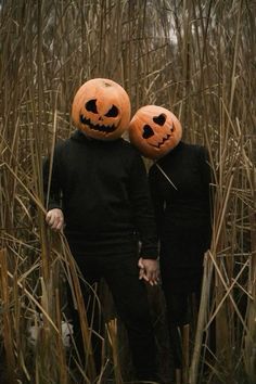 ;#fashion,#style,#outfitinspiration,#beauty Pumpkin Over Head Photoshoot, Romantic Halloween Photoshoot, Pumpkin On Head Photoshoot Couple, Pumpkin On Head Picture, Pumpkin Head Costume Couple, Spooky Pumpkin Head Photoshoot, Cute Pumpkin Head Photoshoot, Spooky Couple Aesthetic, Pumpkin Couples Photoshoot