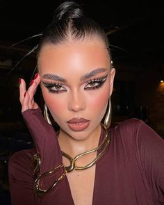 Beautiful Makeup, Makeup Skin Care, Barbie Fashion, Makeup Inspo, Beauty Blogger, Skin Makeup, Makeup Lover, Maquillaje De Ojos