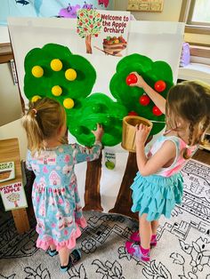 Preschool Apple Pie Craft, Food From Trees Preschool Activities, Farm To Table Dramatic Play, Apple Dramatic Play Free, House Dramatic Play Preschool, Prop Boxes For Preschool, Fall Dramatic Play Preschool, Reggio Classroom Set Up