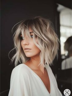 Style Inspiration Over 40 Hair, Long Choppy Bobs For Fine Hair, Hairstyles Over 40 Fine Hair, Carachele Hair Bob, Growing Out A Bob Stages Of, Hair Ideas 2024 Women, Shaggy Bob Curtain Bangs, Style Inspiration 2024, Shaggy Haircuts Medium Messy Bob