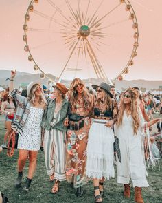 Coachella Outfit Boho, Moda Coachella, Best Coachella Outfits, Coachella Theme, Bohemian Schick, Cochella Outfits, Coachella Party