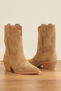 Featuring a distinctive western silhouette with intricate stitching, this mid-calf boot embodies the spirit of the West with a modern twist. The moderate heel height provides a balanced look, perfect for casual outings or dressing up your denim. White Dress Skirt, Western Silhouette, Scandi Chic, Shoe Fits, Dressing Up, Outfit Inspo Fall, Altar'd State, Mid Calf Boots, Boot Sandals