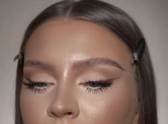 90s Soft Glam Makeup, Simple Club Makeup, Neutral Eye Shadow, Mac Makeup Looks, Eye Makeup Pictures, Ethereal Makeup, Makeup Eye Looks, Clothes And Shoes