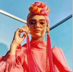 Complete your outfit with Fleur accessories. style up your outfit with a pair of sunglasses, chains, phone cases or face masks. Sunglasses Chains, Funky Sunglasses, Sunglasses Chain, Wearing Sunglasses, Accessories Style, Eyewear Sunglasses, Face Masks, Sunglasses Accessories, Beauty Book