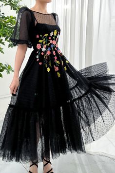 Black Dresses With Floral Embroidery For Banquet, Elegant Lace Puff Sleeve Dress With Short Sleeves, Elegant Short Sleeve Lace Puff Sleeve Dress, Black Floral Embroidered Evening Dress For Prom, Black Midi-length Puff Sleeve Party Dress, Evening Midi Dress With Sheer Puff Sleeves, Black Lace Midi Dress For Prom, Black Midi Puff Sleeve Dress For Party, Black Floral Embroidery Evening Dress For Party