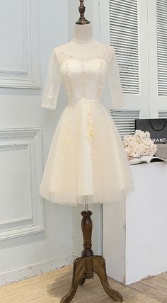 Beige Tulle Skirt Wedding Dress, Cream Tulle Skirt Dress For Bridesmaid, Cream Tulle Bridesmaid Dress, Cream Tulle Bridesmaid Wedding Dress, Knee-length Tulle Wedding Dress, Beige Tulle Dress For Prom, Beige Tulle Bridesmaid Dress, Cream Tulle Prom Dress, Bridesmaid Dress Tulle