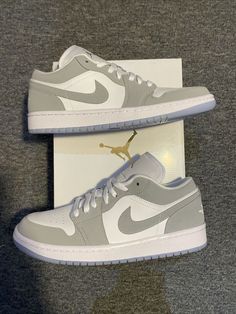 Buty Nike Jordan, Tenis Jordan 1, Nike Jordan Air 1 Low, Nike Air Force Grey, Jordan 1 Low Wolf Grey, Jordan 1 Gray, Organization Shoes, Jordan Air 1 Low, Jordan Air Force 1