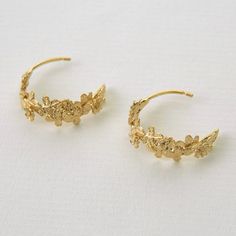 Delicate Gold Flower-shaped Hoop Earrings, Dainty Gold Small Hoop Flower Earrings, Delicate Handmade Hoop Earrings For Anniversary, Gold Flower Hoop Earrings For Anniversary, Delicate Gold Hoop Flower Earrings, Delicate Yellow Gold Hoop Earrings, Handmade Gold Hoop Earrings Nature-inspired, Handmade Gold Hoop Earrings With Nature-inspired Style, Handmade Gold Nature-inspired Hoop Earrings