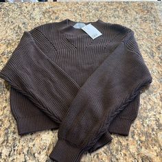 Girls Brown Crop Sweater. New. Never Worn. Minnie Mouse Sweater, Knot Sweater, Reindeer Sweater, Toddler Sweater, H&m Shirts, Star Sweater, Girls Cardigan, Textured Sweater