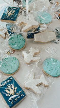 Baby shower cookies Airplane Dessert Table, Airplane Shower Ideas, Travel Dessert Table, Travel Party Theme Food, Travel Gender Reveal