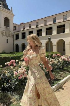 Maxi Dress Sale, Dress Aesthetic, Spring Dress, Printed Maxi, Birthday Dresses, Spring Dresses, Printed Maxi Dress, Spring Outfit