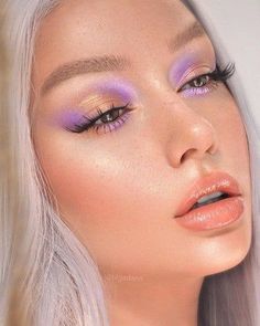 Eye Make Up Looks Colorful, Lavander Makeup Look, Editorial Make-up, Prom Makeup Ideas, Maquillage On Fleek, Mekap Mata, Makeup Tip, Smink Inspiration, Makijaż Smokey Eye