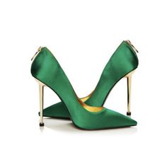 Jessica Rich Emerald Green Fionna Pumps Women's Size 38 Or Size 7.5 New Without Box No Flaws Except For Sticky From The Bottom Of Shoe Glossy Emerald Green Satin With Gold Toned-Platted Stiletto Heels With Gold Zipper Backs For Some Reason My Camera Doesn't Seem To Capture The Beautiful Green. But These Are Emerald Green Not Teal Questions? Leave A Comment Below! Green And Gold Heels, Wicked Premiere, Rich Shoes, Light Blue Heels, Steve Madden High Heels, Green Pumps, Guess Heels, Christmas Shoes, Embellished Heels