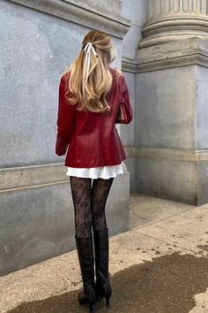 Red Fall Outfits Aesthetic, Elegant Red Outfit Classy, Valentines Winter Outfit, Valentines Outfits Winter, 90s Does 70s Fashion, Valentines Date Outfit Night Dinners, Valentines Day Dinner Outfits For Women, Classy Red Outfits, Maroon Outfit Aesthetic