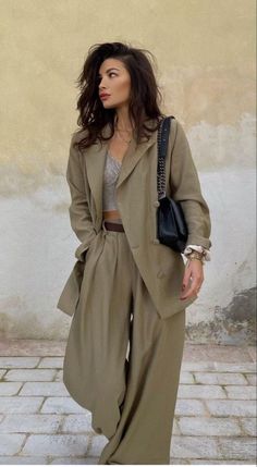 Stylish Work Outfits, Pinterest Fashion, Fashion Mistakes, Grunge Style, Style Mistakes, Professional Outfits, Suit Fashion