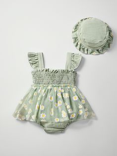 super adorable baby girl Sage Green Ruffle Bodysuit with Sheer Daisy Print Skirt, complete with a matching bucket-style hat. This charming outfit is perfect for baby photography, baby girl birthdays, baby showers, and the upcoming spring and summer seasons. The sage green ruffle bodysuit adds a touch of elegance, while the sheer daisy print skirt brings a playful and delightful flair. Crafted with love and attention to detail, this set ensures both comfort and style. Your little princess will sh Baby Spring Outfits, Spring Baby Clothes, Dress With Hat, Green Daisy, Baby Green, Ruffle Bodysuit, Bodysuit Dress, Striped Bodysuit, Baby E