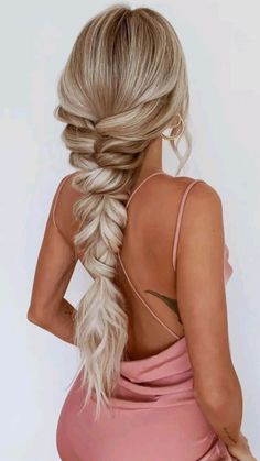 Long Hair Updo Prom, Updos Prom, Updo Prom, Homecoming Hairstyles For Long Hair, Prom Hairstyles Updos, Prom Hair Down, Prom Hairstyles For Short Hair, Hoco Hairstyles, Hair Jewels