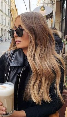 Light Brown Hair Styles, Brown Hair Styles, Rambut Brunette, Honey Brown Hair, Bronde Hair, Honey Blonde Hair, Brown Hair Balayage, Dark Blonde Hair, Blonde Hair Inspiration