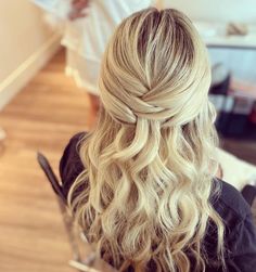 30 Gorgeous Bridesmaid Hairstyles That Will Elevate Your Look Hair Instagram, Wedding Hair Makeup