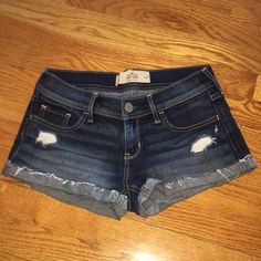 Never Worn! Low Rise Short-Shorts Size 1 (W25) Holister Shorts, Low Rise Short Shorts, Low Rise Shorts Outfits, Short Shorts, Hollister Jean Shorts, Low Rise Jean Shorts, Low Back Dresses, Low Rise Shorts, Low Waist Jeans